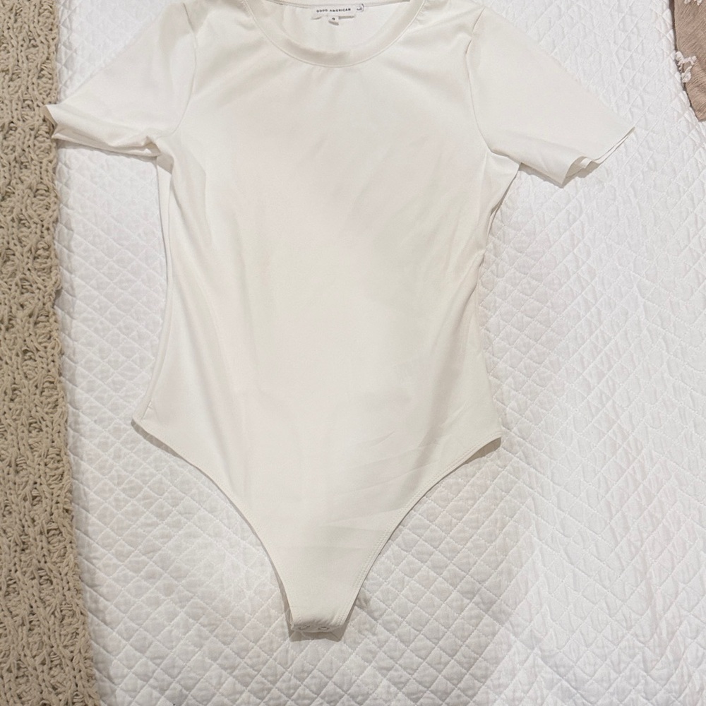 Good America Women’s Sculpting Tee Bodysuit. Size 2